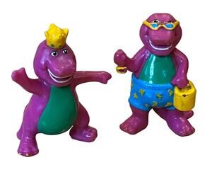 Vintage Lot Of 2 Barney The Dinosaur PVC Figures Toys 2.5 inch 1993 Beach Crown